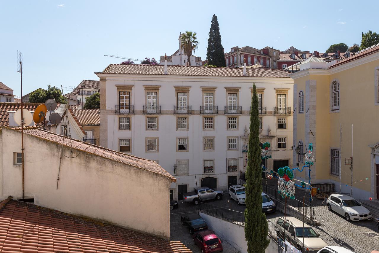 Design Apartment In Typical Alfama Lisboa Exteriör bild
