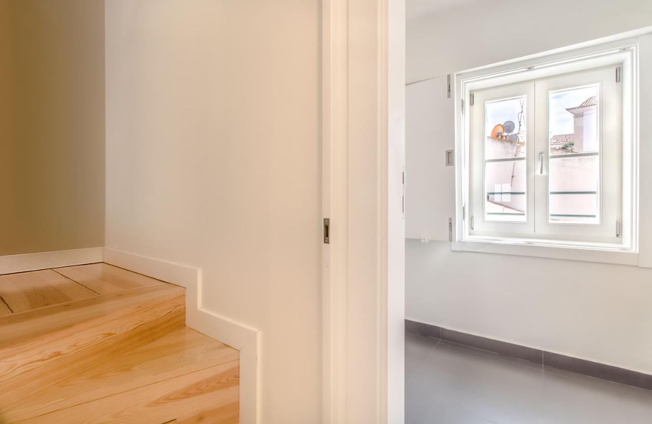Design Apartment In Typical Alfama Lisboa Exteriör bild